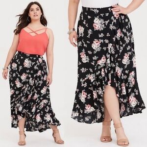 NWT Torrid Black Floral Wrap Maxi Dress. Size 1/1X